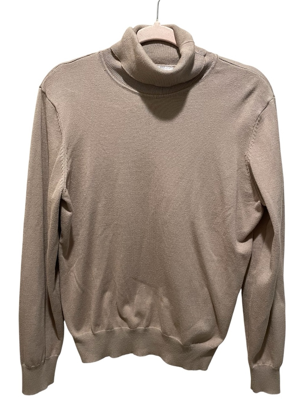 Madison Grey Long-Sleeve Turtleneck Sweater. Size XL.